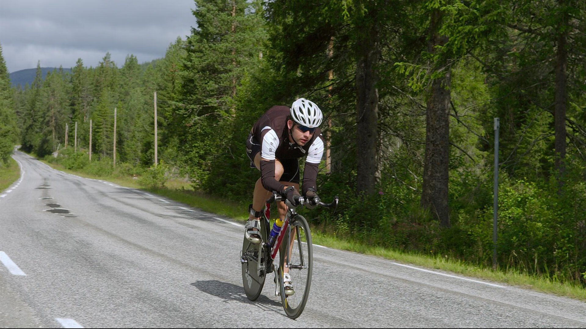 _逆转奇迹！弱者变强者，比赛精彩纷呈_，弱者变成强者的名人真实事例