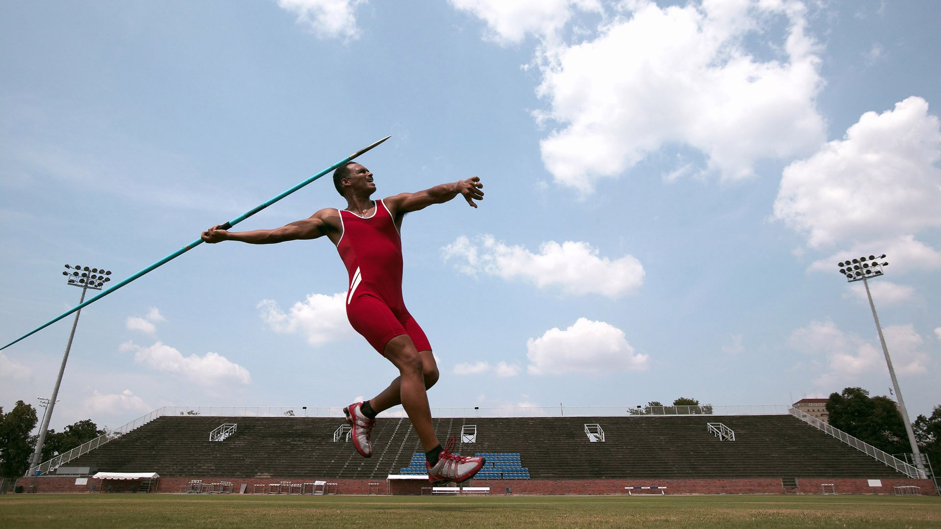 爱游戏中国-西班牙马术科研团队研发出新型马术训练设备，助力骑手提升技能。