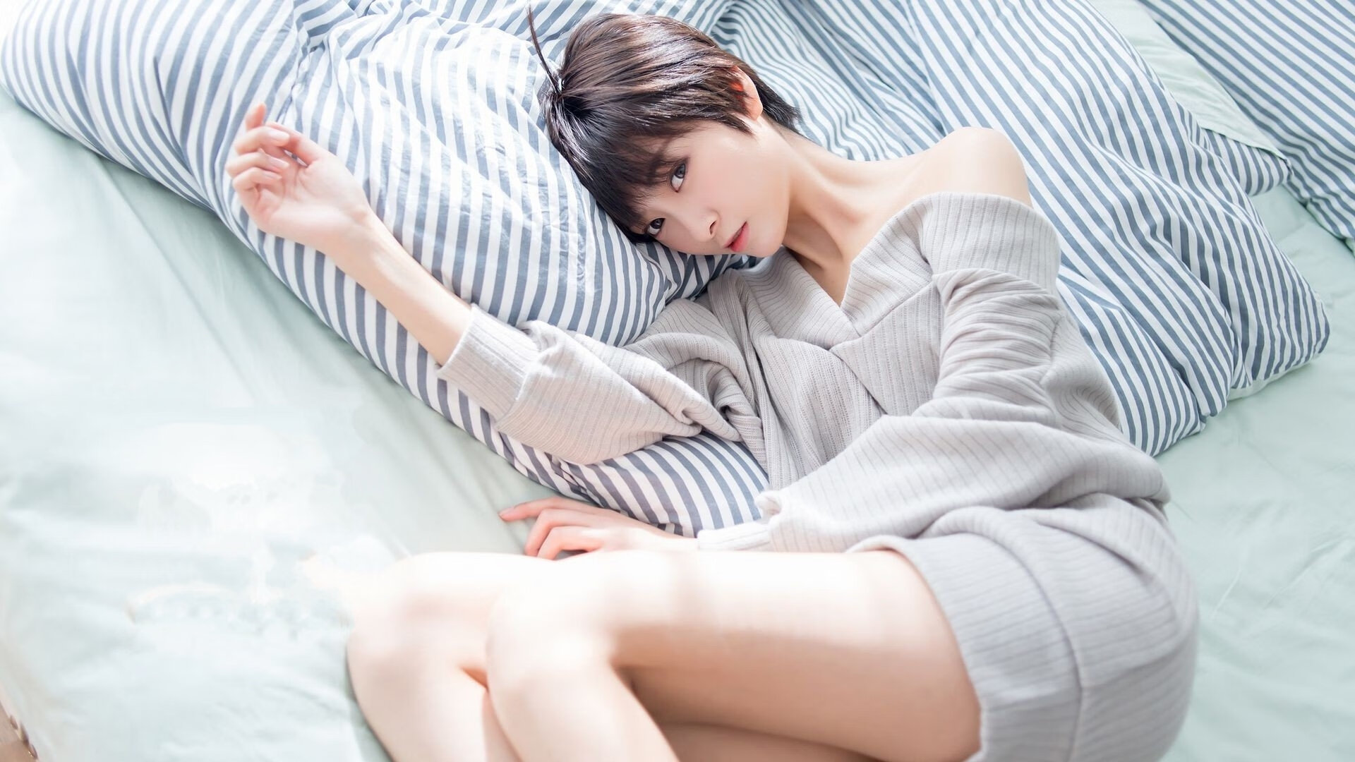 爱游戏在线娱乐官网-_酷炫运动风：运动与街头文化结合_，街头运动风穿搭