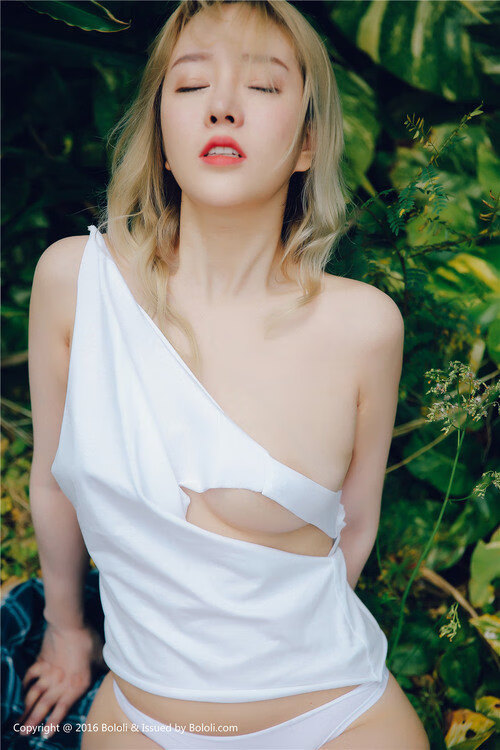 “校园足球文化节精彩纷呈,青少年踢出青春风采”,校园足球艺术节