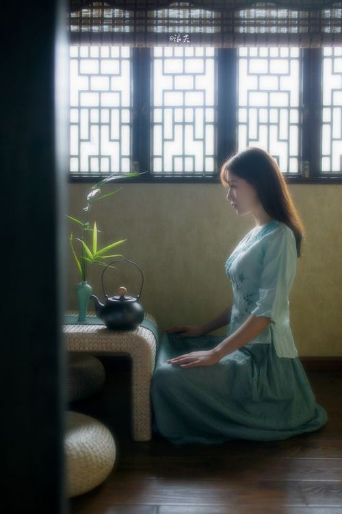 “校园足球特色课程在全国落地,激发青少年的运动热情”,全国校园足球特色学校基本标准(试行)