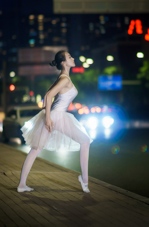 欧冠“天王”巡礼:那些永远难忘的传奇球星,欧冠经典回顾