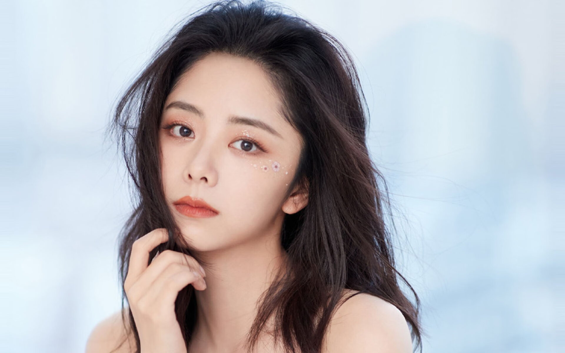 退役球星成立个人篮球学院致力培养草根球员走向职业赛场,篮球球星退役视频