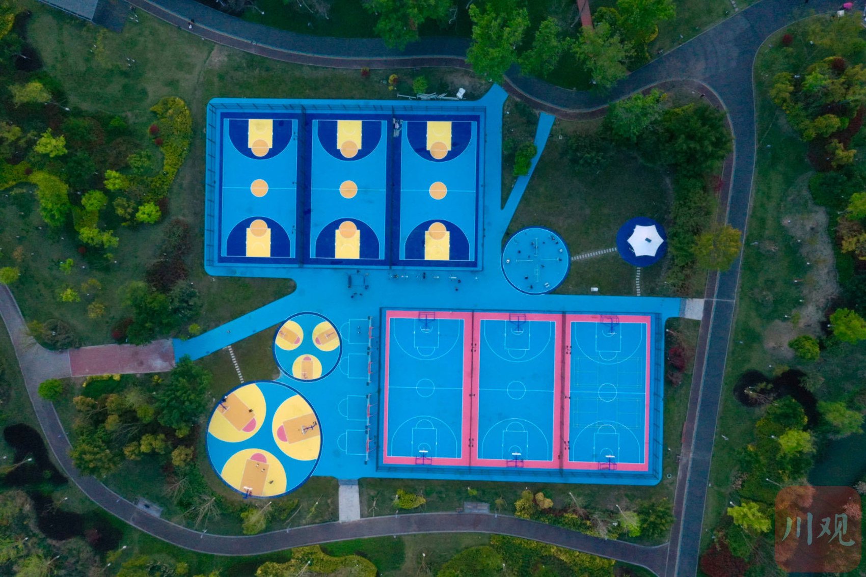 关于爱游戏体育：篮球公益的未来：如何更有效地帮助需要帮助的人，传递篮球的爱与力量？的信息