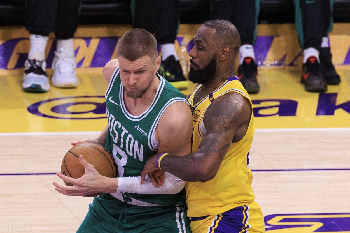 爱游戏体育：凯尔特人队防守策略：如何限制詹姆斯的全面能力？的简单介绍