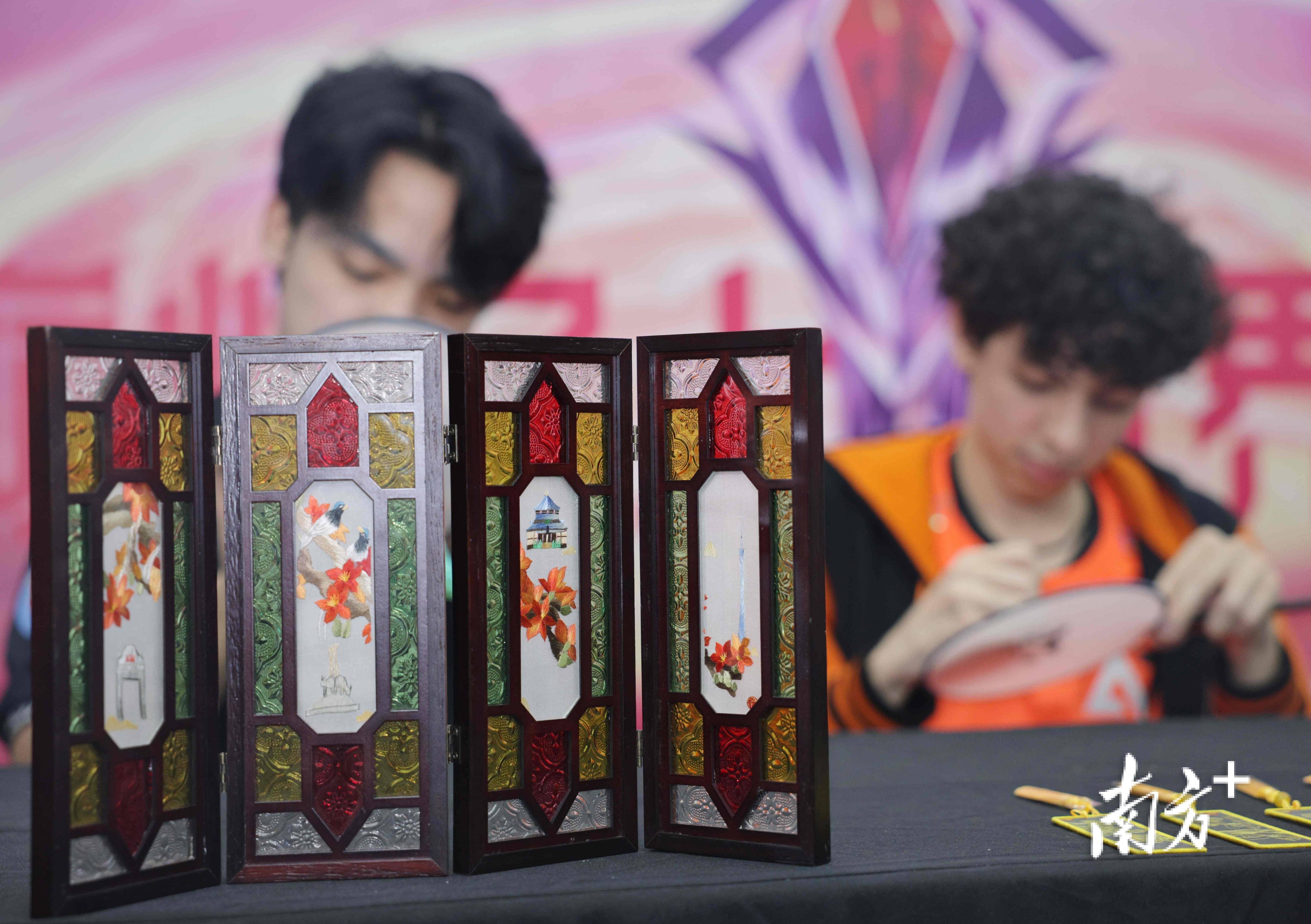 爱游戏体育:2025全球电竞大奖赛：各大战队出征的简单介绍